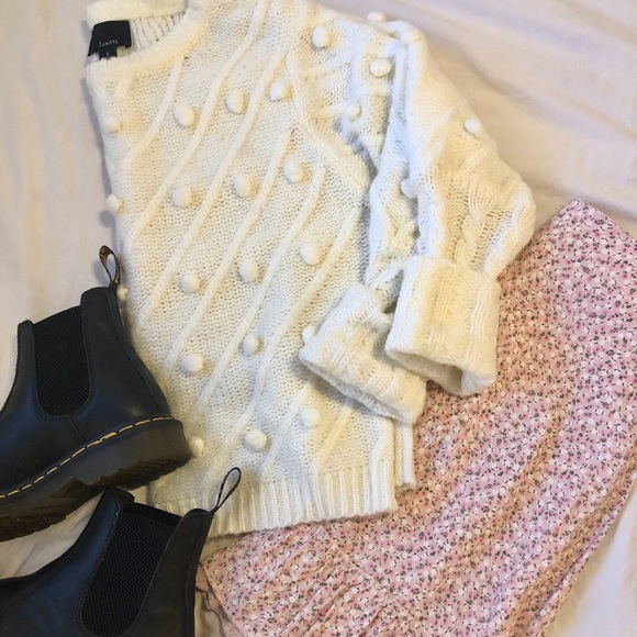 Brandy Melville Skirt - Picture 3 of 3